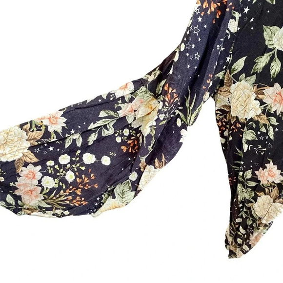 Farm Rio Charcoal Floral Star Boho Kimono Jacket One Size - Picture 5 of 14